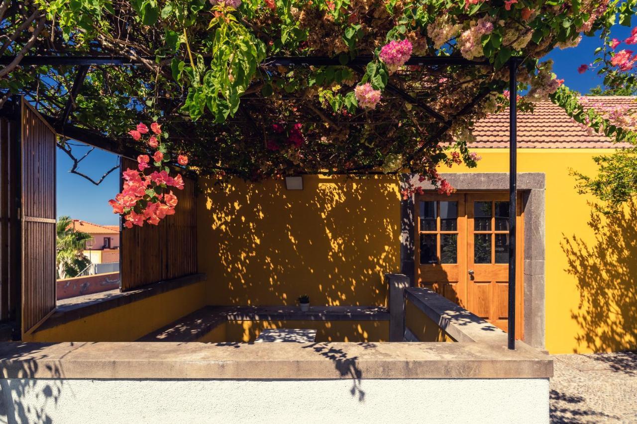 فندق Casa Da Cal - By Casas Na Ilha Câmara de Lobos المظهر الخارجي الصورة